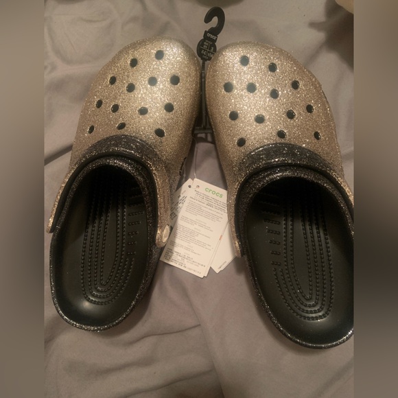 GOLD GLITTER CROCS SIZE 10 - Picture 2 of 5